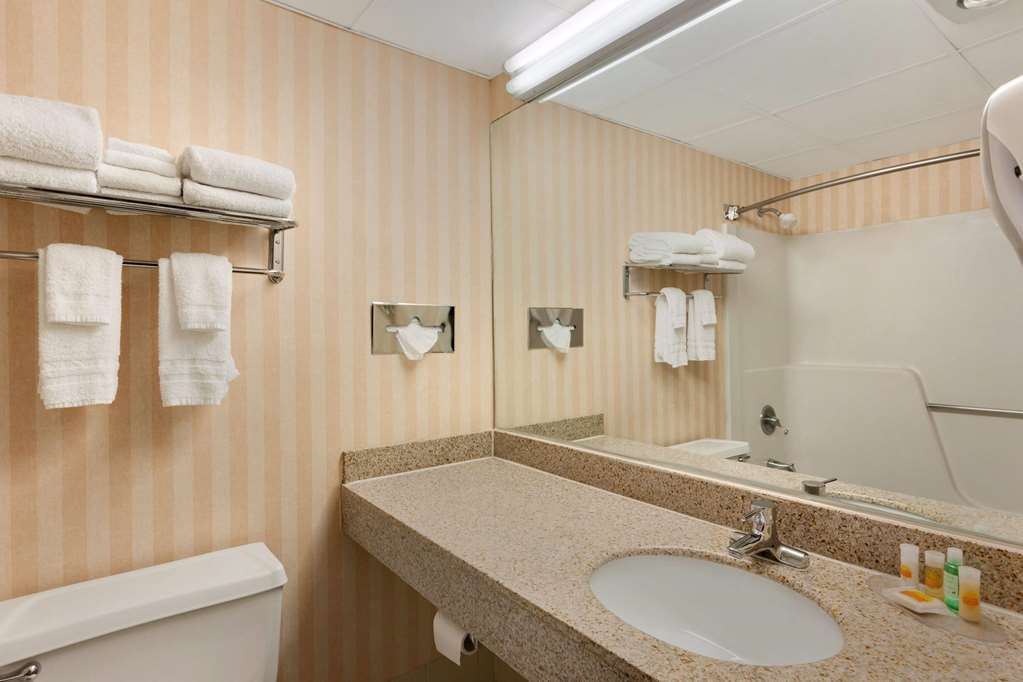 Baymont By Wyndham Albany Airport 3* Latham