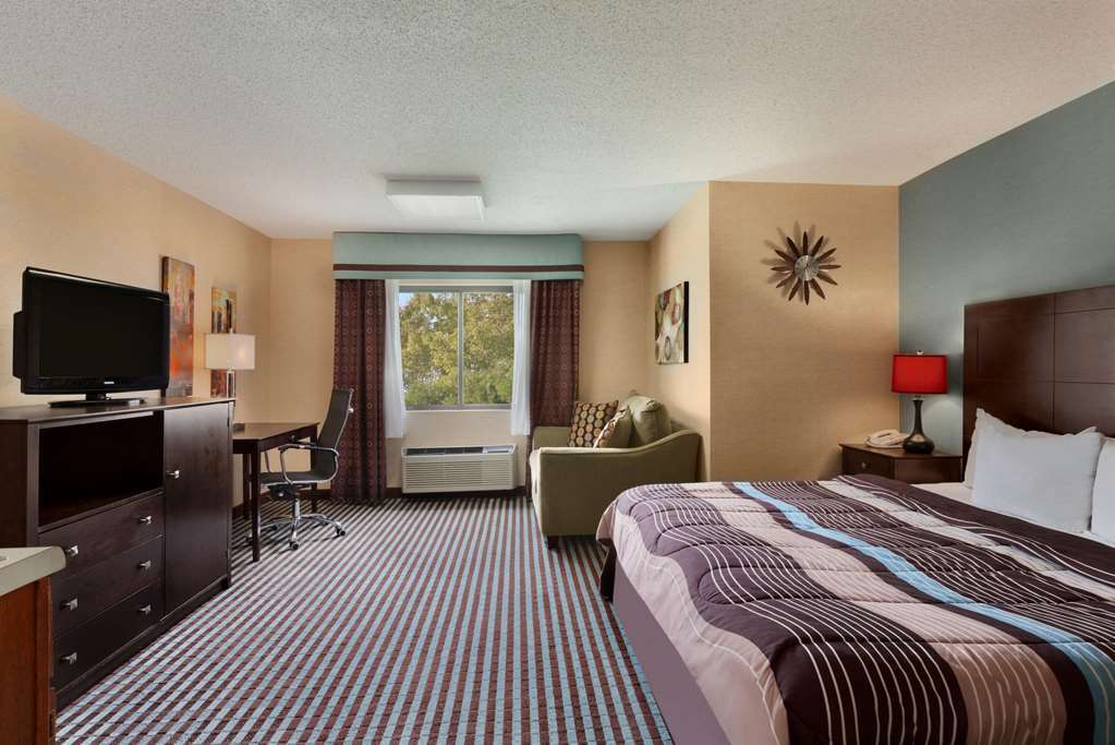 Baymont By Wyndham Albany Airport Hotel Latham